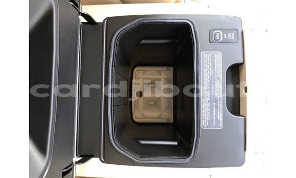 Acheter Import Voiture Lexus LX Noir à Import - Dubai, Ali Sabieh Region Acheter Import Voiture Lexus LX Noir à Import - Dubai, Ali Sabieh Region