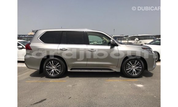 Acheter Import Voiture Lexus LX Autre à Import - Dubai, Ali Sabieh Region Acheter Import Voiture Lexus LX Autre à Import - Dubai, Ali Sabieh Region