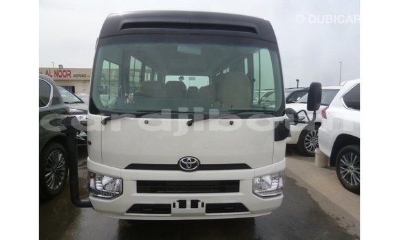 Acheter Import Voiture Toyota Coaster Blanc à Import - Dubai, Ali Sabieh Region Acheter Import Voiture Toyota Coaster Blanc à Import - Dubai, Ali Sabieh Region