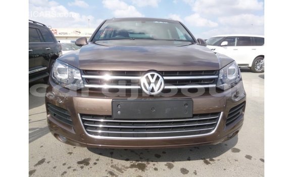 Acheter Import Voiture Volkswagen Touareg Marron à Import - Dubai, Ali Sabieh Region Acheter Import Voiture Volkswagen Touareg Marron à Import - Dubai, Ali Sabieh Region