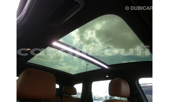 Acheter Import Voiture Volkswagen Touareg Marron à Import - Dubai, Ali Sabieh Region Acheter Import Voiture Volkswagen Touareg Marron à Import - Dubai, Ali Sabieh Region