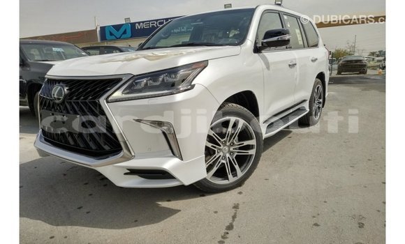 Acheter Import Voiture Lexus LX Blanc à Import - Dubai, Ali Sabieh Region Acheter Import Voiture Lexus LX Blanc à Import - Dubai, Ali Sabieh Region