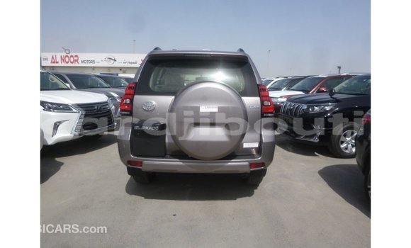 Acheter Import Voiture Toyota Prado Autre à Import - Dubai, Ali Sabieh Region Acheter Import Voiture Toyota Prado Autre à Import - Dubai, Ali Sabieh Region