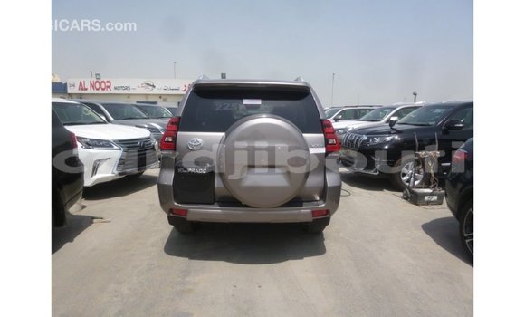 Acheter Import Voiture Toyota Prado Marron à Import - Dubai, Ali Sabieh Region Acheter Import Voiture Toyota Prado Marron à Import - Dubai, Ali Sabieh Region
