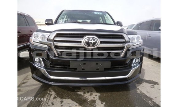 Acheter Import Voiture Toyota Land Cruiser Noir à Import - Dubai, Ali Sabieh Region Acheter Import Voiture Toyota Land Cruiser Noir à Import - Dubai, Ali Sabieh Region