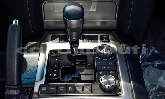 Acheter Neuf Voiture Toyota Land Cruiser Noir à Alaili Dadda, Obock Acheter Neuf Voiture Toyota Land Cruiser Noir à Alaili Dadda, Obock