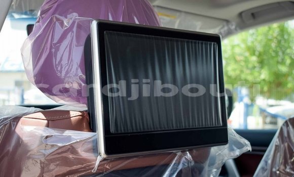 Acheter Neuf Voiture Toyota Land Cruiser Noir à Alaili Dadda, Obock Acheter Neuf Voiture Toyota Land Cruiser Noir à Alaili Dadda, Obock