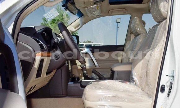 Acheter Neuf Voiture Toyota Land Cruiser Prado Blanc à Alaili Dadda, Obock Acheter Neuf Voiture Toyota Land Cruiser Prado Blanc à Alaili Dadda, Obock