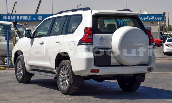 Acheter Neuf Voiture Toyota Land Cruiser Prado Blanc à Alaili Dadda, Obock Acheter Neuf Voiture Toyota Land Cruiser Prado Blanc à Alaili Dadda, Obock