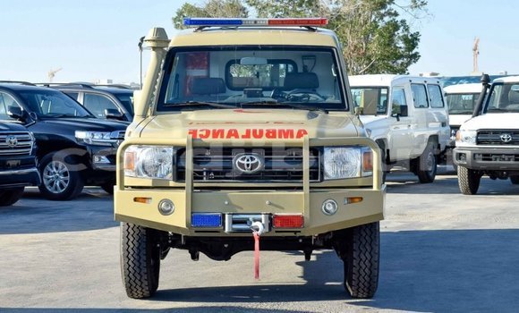 Buy New Toyota Land Cruiser Beige Car in Alaili Dadda in Obock Buy New Toyota Land Cruiser Beige Car in Alaili Dadda in Obock