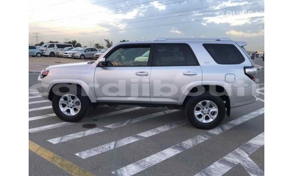 Acheter Import Voiture Toyota 4Runner Autre à Import - Dubai, Ali Sabieh Region Acheter Import Voiture Toyota 4Runner Autre à Import - Dubai, Ali Sabieh Region