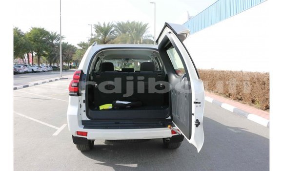 Buy Import Toyota Prado White Car in Import - Dubai in Ali Sabieh Region Buy Import Toyota Prado White Car in Import - Dubai in Ali Sabieh Region
