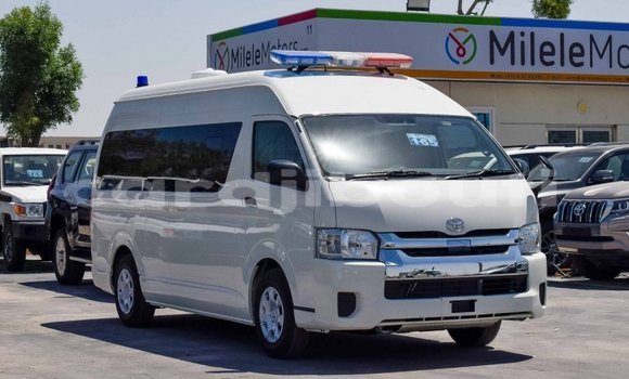 Acheter Neuf Voiture Toyota Hiace Blanc à Alaili Dadda, Obock Acheter Neuf Voiture Toyota Hiace Blanc à Alaili Dadda, Obock