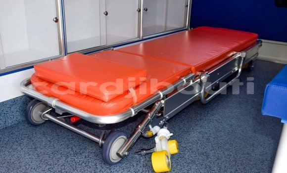 Acheter Neuf Voiture Toyota Hiace Blanc à Alaili Dadda, Obock Acheter Neuf Voiture Toyota Hiace Blanc à Alaili Dadda, Obock