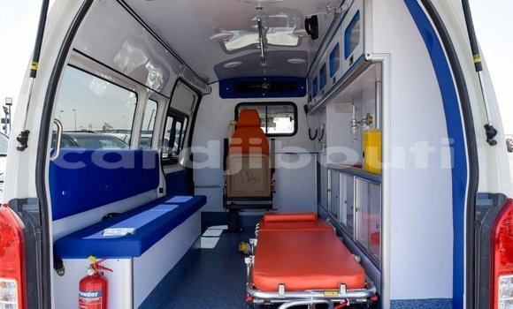 Acheter Neuf Voiture Toyota Hiace Blanc à Alaili Dadda, Obock Acheter Neuf Voiture Toyota Hiace Blanc à Alaili Dadda, Obock