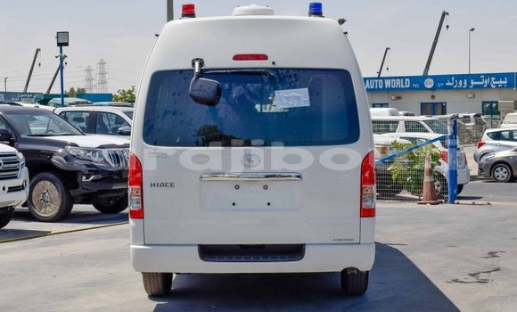 Acheter Neuf Voiture Toyota Hiace Blanc à Alaili Dadda, Obock Acheter Neuf Voiture Toyota Hiace Blanc à Alaili Dadda, Obock