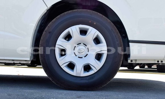 Acheter Neuf Voiture Toyota Hiace Blanc à Alaili Dadda, Obock Acheter Neuf Voiture Toyota Hiace Blanc à Alaili Dadda, Obock