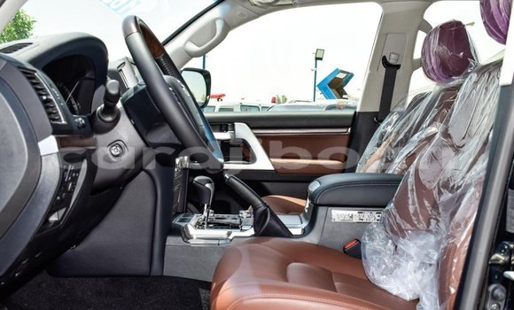 Acheter Neuf Voiture Toyota Land Cruiser Noir à Alaili Dadda, Obock Acheter Neuf Voiture Toyota Land Cruiser Noir à Alaili Dadda, Obock