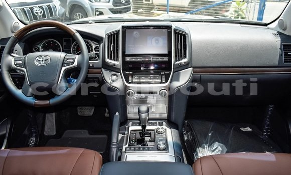 Acheter Neuf Voiture Toyota Land Cruiser Noir à Alaili Dadda, Obock Acheter Neuf Voiture Toyota Land Cruiser Noir à Alaili Dadda, Obock