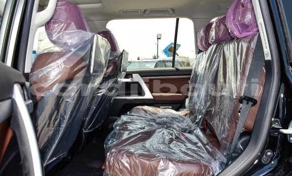 Acheter Neuf Voiture Toyota Land Cruiser Noir à Alaili Dadda, Obock Acheter Neuf Voiture Toyota Land Cruiser Noir à Alaili Dadda, Obock