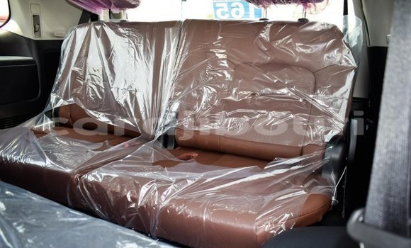 Acheter Neuf Voiture Toyota Land Cruiser Noir à Alaili Dadda, Obock Acheter Neuf Voiture Toyota Land Cruiser Noir à Alaili Dadda, Obock