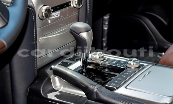 Acheter Neuf Voiture Toyota Land Cruiser Noir à Alaili Dadda, Obock Acheter Neuf Voiture Toyota Land Cruiser Noir à Alaili Dadda, Obock