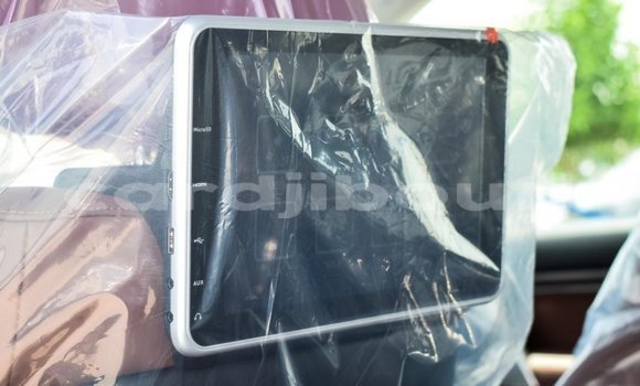 Acheter Neuf Voiture Toyota Land Cruiser Noir à Alaili Dadda, Obock Acheter Neuf Voiture Toyota Land Cruiser Noir à Alaili Dadda, Obock