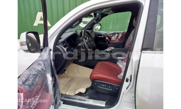 Buy Import Lexus LX White Car in Import - Dubai in Ali Sabieh Region Buy Import Lexus LX White Car in Import - Dubai in Ali Sabieh Region