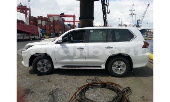 Buy Import Lexus LX White Car in Import - Dubai in Ali Sabieh Region Buy Import Lexus LX White Car in Import - Dubai in Ali Sabieh Region