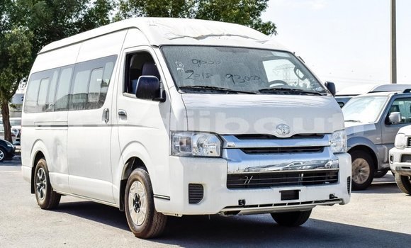 Buy Import Toyota Hiace White Car in Import - Dubai in Ali Sabieh Region Buy Import Toyota Hiace White Car in Import - Dubai in Ali Sabieh Region