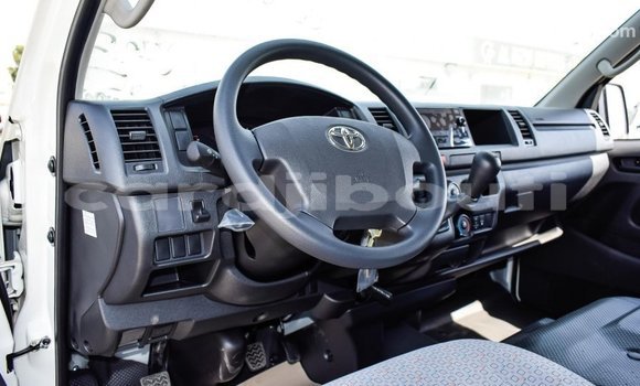 Buy Import Toyota Hiace White Car in Import - Dubai in Ali Sabieh Region Buy Import Toyota Hiace White Car in Import - Dubai in Ali Sabieh Region