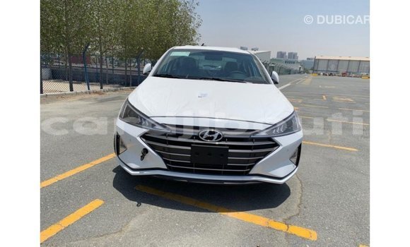 Buy Import Hyundai Elantra White Car in Import - Dubai in Ali Sabieh Region Buy Import Hyundai Elantra White Car in Import - Dubai in Ali Sabieh Region