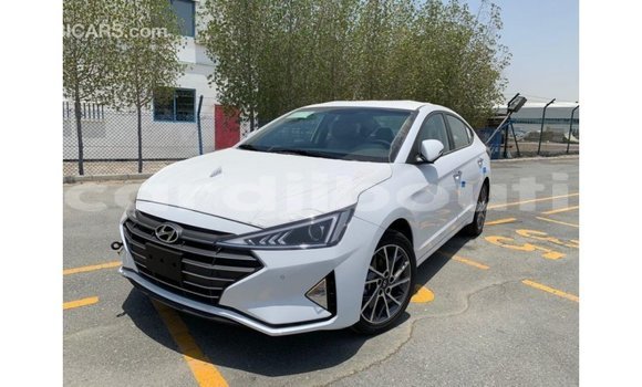 Buy Import Hyundai Elantra White Car in Import - Dubai in Ali Sabieh Region Buy Import Hyundai Elantra White Car in Import - Dubai in Ali Sabieh Region