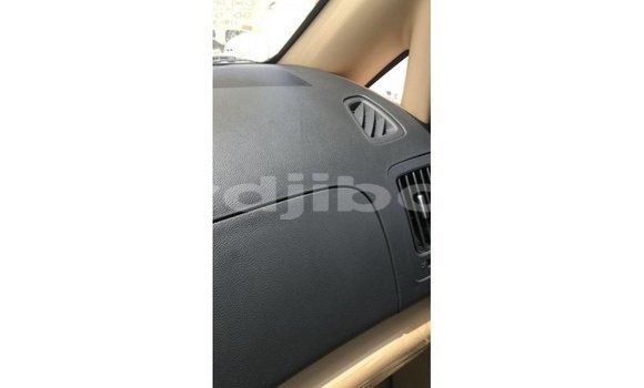 Buy Import Hyundai Accent White Car in Import - Dubai in Ali Sabieh Region Buy Import Hyundai Accent White Car in Import - Dubai in Ali Sabieh Region