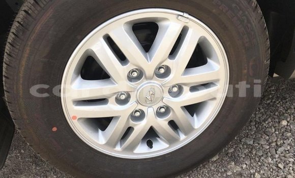 Buy Import Hyundai Accent White Car in Import - Dubai in Ali Sabieh Region Buy Import Hyundai Accent White Car in Import - Dubai in Ali Sabieh Region