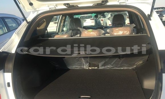 Buy Import Hyundai Tucson White Car in Import - Dubai in Ali Sabieh Region Buy Import Hyundai Tucson White Car in Import - Dubai in Ali Sabieh Region