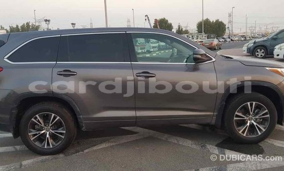 Buy Import Toyota Highlander Other Car in Import - Dubai in Ali Sabieh Region Buy Import Toyota Highlander Other Car in Import - Dubai in Ali Sabieh Region