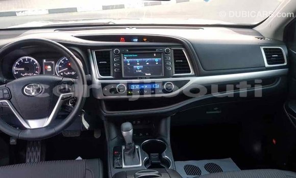 Buy Import Toyota Highlander Other Car in Import - Dubai in Ali Sabieh Region Buy Import Toyota Highlander Other Car in Import - Dubai in Ali Sabieh Region