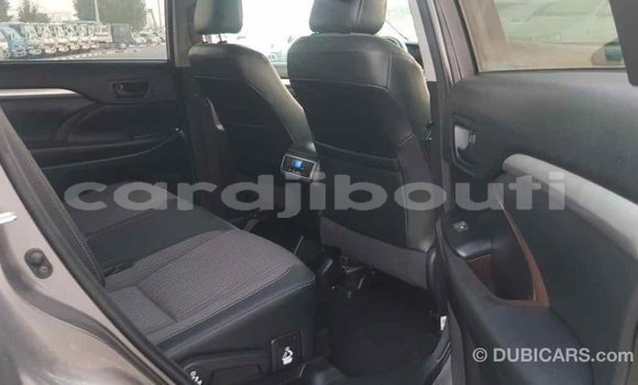 Buy Import Toyota Highlander Other Car in Import - Dubai in Ali Sabieh Region Buy Import Toyota Highlander Other Car in Import - Dubai in Ali Sabieh Region