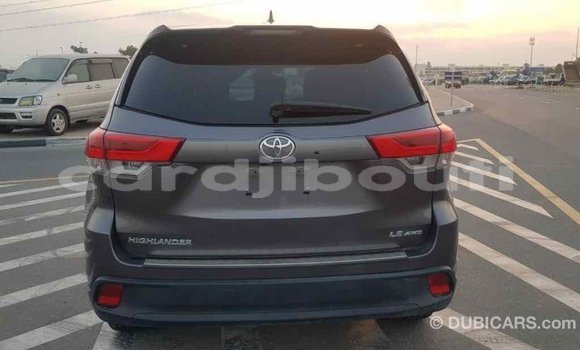 Buy Import Toyota Highlander Other Car in Import - Dubai in Ali Sabieh Region Buy Import Toyota Highlander Other Car in Import - Dubai in Ali Sabieh Region