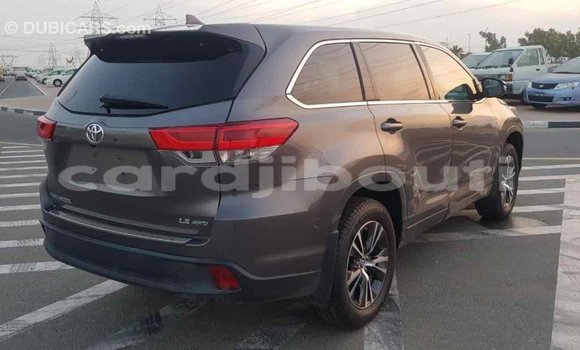 Buy Import Toyota Highlander Other Car in Import - Dubai in Ali Sabieh Region Buy Import Toyota Highlander Other Car in Import - Dubai in Ali Sabieh Region