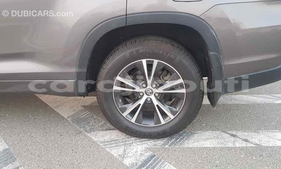 Buy Import Toyota Highlander Other Car in Import - Dubai in Ali Sabieh Region Buy Import Toyota Highlander Other Car in Import - Dubai in Ali Sabieh Region
