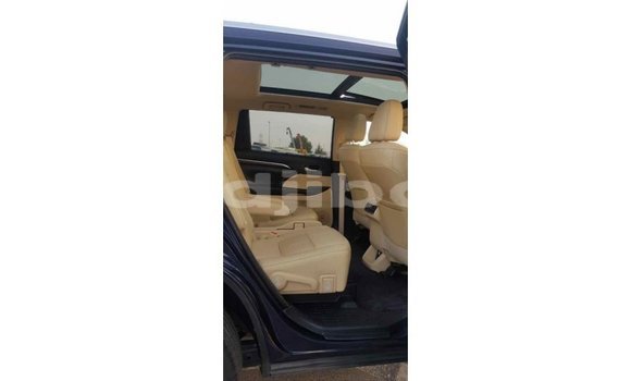 Buy Import Toyota Highlander Blue Car in Import - Dubai in Ali Sabieh Region Buy Import Toyota Highlander Blue Car in Import - Dubai in Ali Sabieh Region