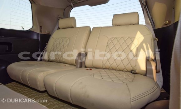 Buy Import Toyota Land Cruiser White Car in Import - Dubai in Ali Sabieh Region Buy Import Toyota Land Cruiser White Car in Import - Dubai in Ali Sabieh Region