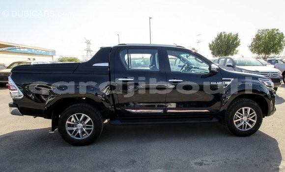 Acheter Import Voiture Toyota Hilux Noir à Import - Dubai, Ali Sabieh Region Acheter Import Voiture Toyota Hilux Noir à Import - Dubai, Ali Sabieh Region