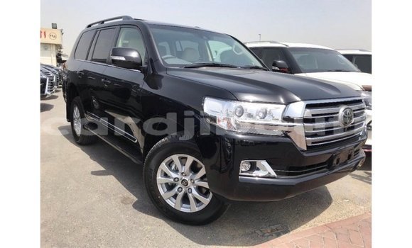 Acheter Import Voiture Toyota Land Cruiser Noir à Import - Dubai, Ali Sabieh Region Acheter Import Voiture Toyota Land Cruiser Noir à Import - Dubai, Ali Sabieh Region