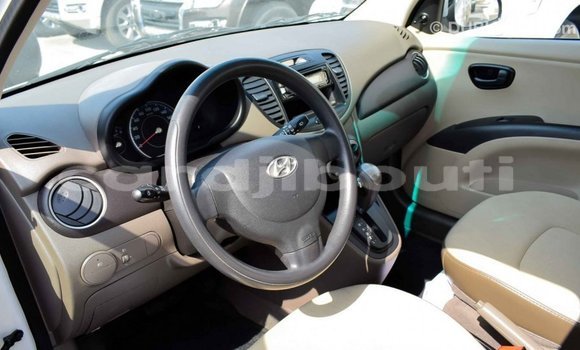 Buy Import Hyundai i10 White Car in Import - Dubai in Ali Sabieh Region Buy Import Hyundai i10 White Car in Import - Dubai in Ali Sabieh Region