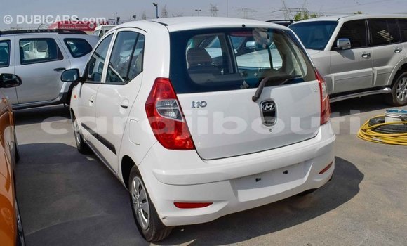 Buy Import Hyundai i10 White Car in Import - Dubai in Ali Sabieh Region Buy Import Hyundai i10 White Car in Import - Dubai in Ali Sabieh Region