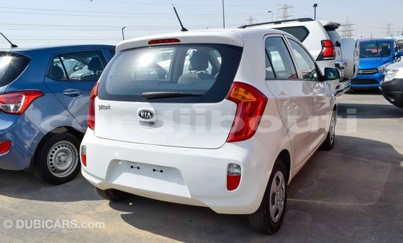 Acheter Import Voiture Kia Picanto Blanc à Import - Dubai, Ali Sabieh Region Acheter Import Voiture Kia Picanto Blanc à Import - Dubai, Ali Sabieh Region