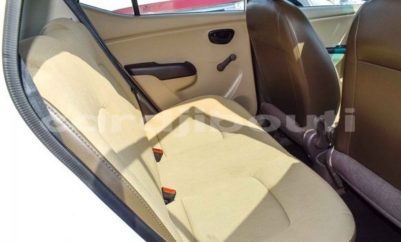 Buy Import Hyundai i10 White Car in Import - Dubai in Ali Sabieh Region Buy Import Hyundai i10 White Car in Import - Dubai in Ali Sabieh Region